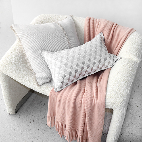 Amie Throw