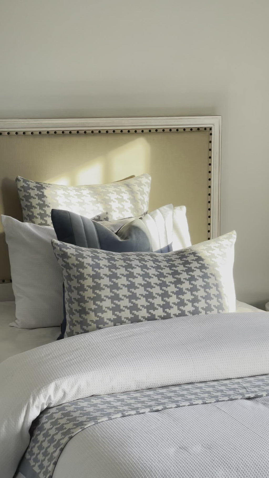 Clara Lumbar Cushion