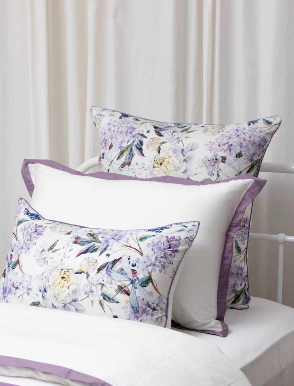 Violette Cushion