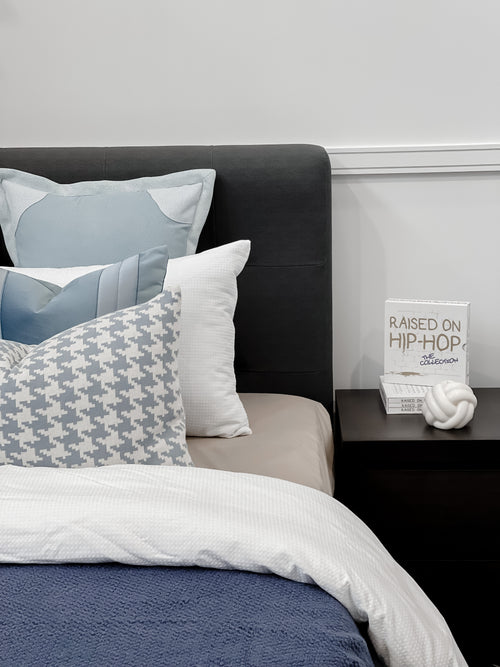 Alexander Cushion
