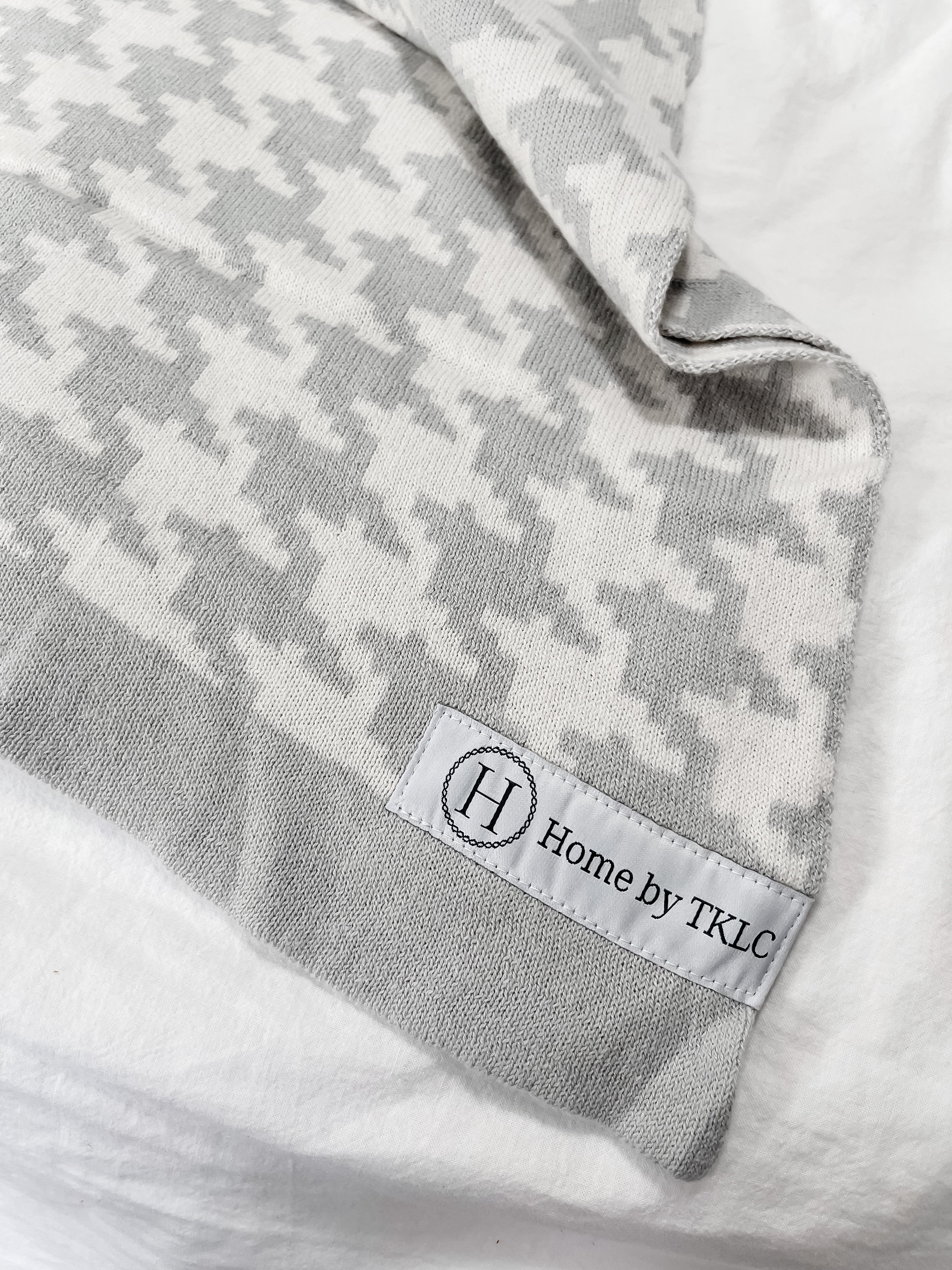 Arden Throw
